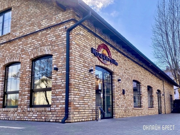 Весенний праздник 8 марта со вкусом итальянских блюд из помпейской печи. Пиццерия «Mozzarella» приглашает брестчан отпраздновать вместе Весенний праздник 8 марта со вкусом итальянских блюд из помпейской печи. Пиццерия «Mozzarella» приглашает брестчан отпраздновать вместе