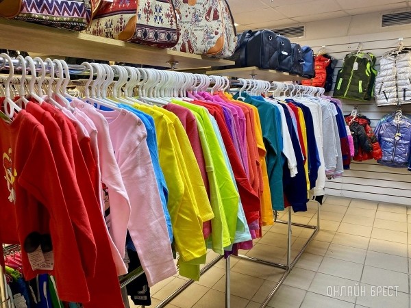 Брестчане, спешите за покупками! В большом магазине «МЕЧТА» новое поступление весенней одежды и обуви для всей семьи Брестчане, спешите за покупками! В большом магазине «МЕЧТА» новое поступление весенней одежды и обуви для всей семьи