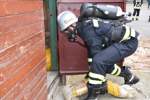 В Бресте прошел чемпионат по многоборью спасателей «Сильнейший пожарный-спасатель» В Бресте прошел чемпионат по многоборью спасателей «Сильнейший пожарный-спасатель»