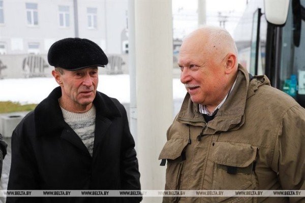 Лишь с четвертой попытки вырвались из Мариуполя: три украинские семьи встретили в Бресте Лишь с четвертой попытки вырвались из Мариуполя: три украинские семьи встретили в Бресте