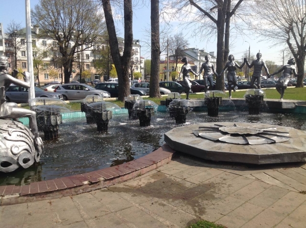 Сегодня в Бресте начали работать фонтаны. Сезон открыт! Сегодня в Бресте начали работать фонтаны. Сезон открыт!