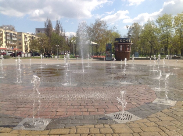 Сегодня в Бресте начали работать фонтаны. Сезон открыт! Сегодня в Бресте начали работать фонтаны. Сезон открыт!