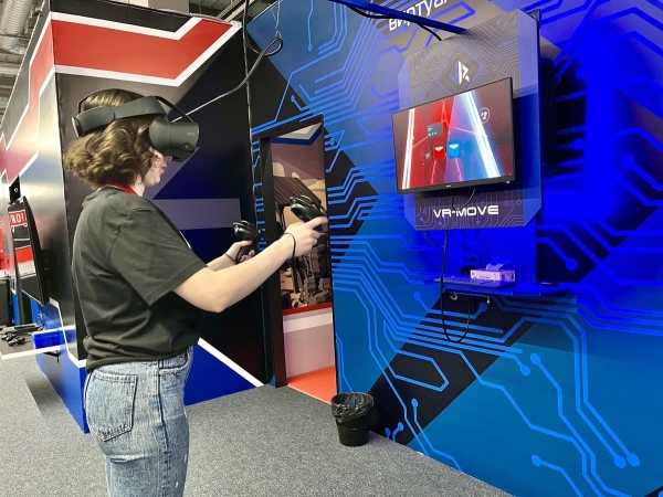 Впервые в Беларуси! Уже в Бресте! Выйди за грани реального мира и погрузись в виртуальную реальность на арене «WARPOINT», где ты не управляешь героем, ты и есть герой