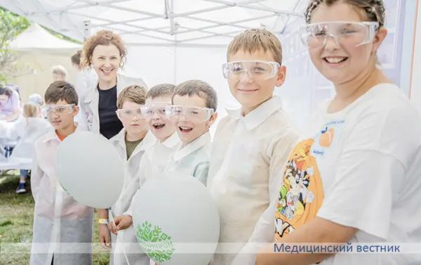 «Белфармпрам» зладзіў свята для дзяцей		 
			«Белфармпрам» зладзіў свята для дзяцей