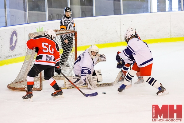 В Минске стартовали городские соревнования по хоккею «Золотая шайба»