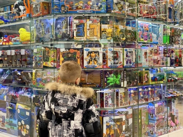 Подарки детям под ёлку здесь! Улётные детские игрушки в магазине «МамПапНадо» в Бресте