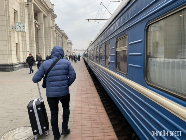 Как будут определять, кто надолго уехал из страны и обязан по полной платить за «коммуналку» Как будут определять, кто надолго уехал из страны и обязан по полной платить за «коммуналку»