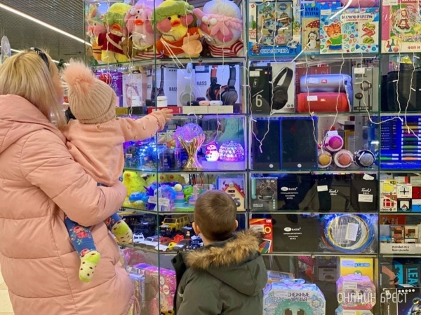 Подарки детям под ёлку здесь! Улётные детские игрушки в магазине «МамПапНадо» в Бресте