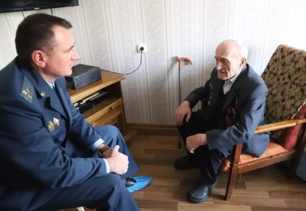 95-летие отпраздновал ветеран Великой Отечественной войны, служивший в Брестской таможне 95-летие отпраздновал ветеран Великой Отечественной войны, служивший в Брестской таможне