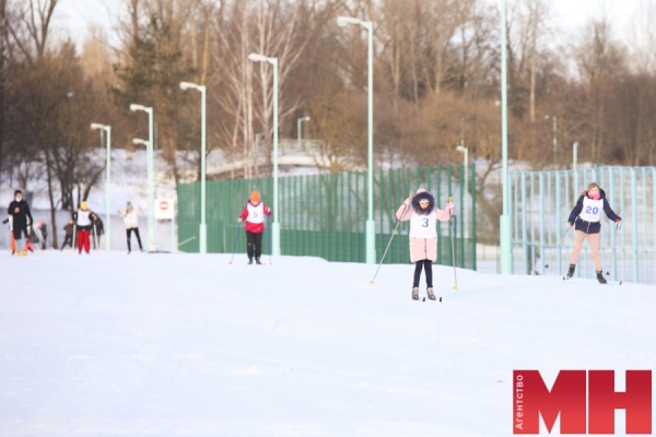 На лыжероллерной трассе в Веснянке стартовали соревнования по биатлону «Снежный снайпер» На лыжероллерной трассе в Веснянке стартовали соревнования по биатлону «Снежный снайпер»