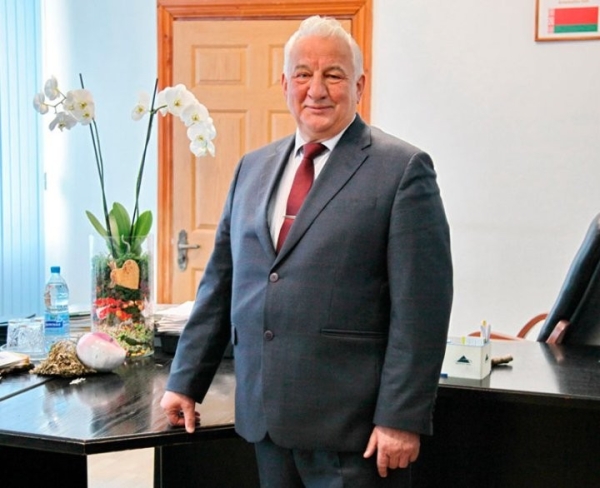 Николай Долбик, бессменный директор тепличного комбината «Берестье»: «Ухожу со смешанными чувствами» Николай Долбик, бессменный директор тепличного комбината «Берестье»: «Ухожу со смешанными чувствами»