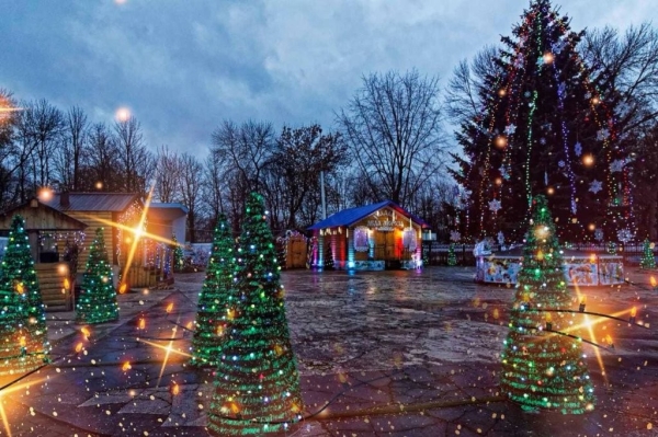 В парке открылась усадьба Берестейского Деда Мороза В парке открылась усадьба Берестейского Деда Мороза