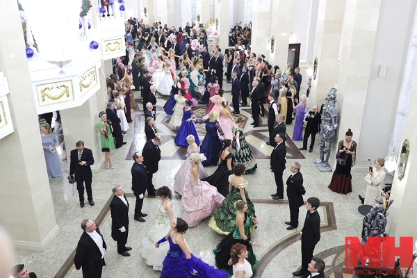 Любовь, интриги и страсти королей. Чем запомнился бал в Большом театре