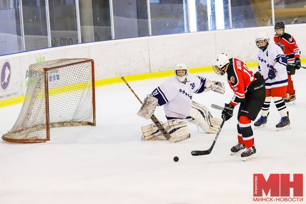 В Минске стартовали городские соревнования по хоккею «Золотая шайба»