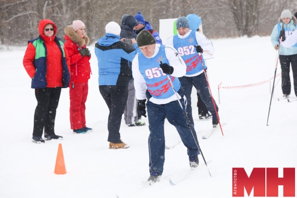 Команды предприятий и учебных заведений вышли на лыжню в парке «Медвежино», открыв спартакиаду района Команды предприятий и учебных заведений вышли на лыжню в парке «Медвежино», открыв спартакиаду района