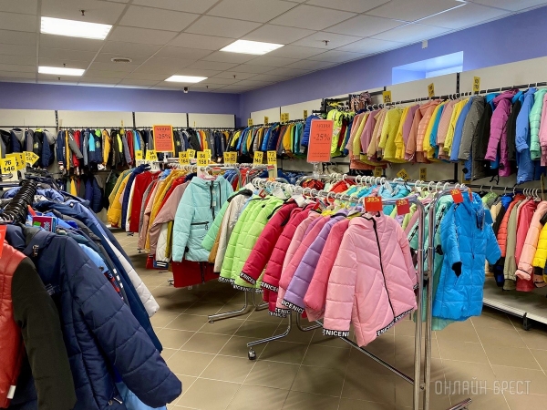 Ребрендинг брестского «Детского мира» на Советской: новый логотип и еще больше стильной одежды, забавных игрушек, школьной канцелярии Ребрендинг брестского «Детского мира» на Советской: новый логотип и еще больше стильной одежды, забавных игрушек, школьной канцелярии