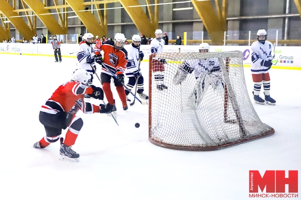 В Минске стартовали городские соревнования по хоккею «Золотая шайба»