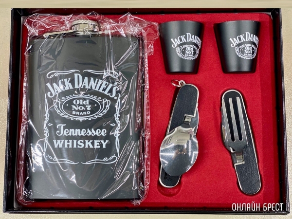 Скидки до 30%! Все подарки для мужчин к 23 февраля ищите в «ЦУМе», на третьем этаже Скидки до 30%! Все подарки для мужчин к 23 февраля ищите в «ЦУМе», на третьем этаже