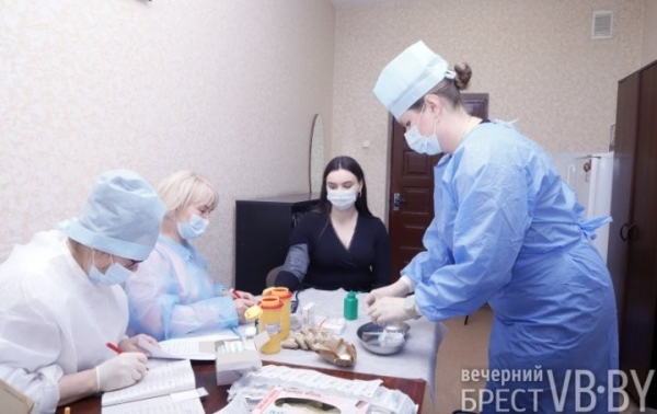 Новая фаза вакцинации в Бресте. Пока вирус немного отступил Новая фаза вакцинации в Бресте. Пока вирус немного отступил