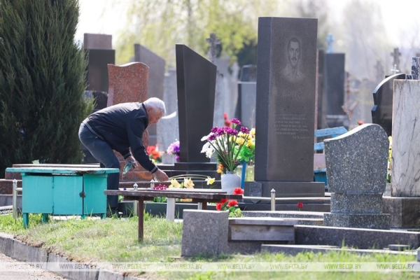 В Бресте православные верующие отмечают Радуницу