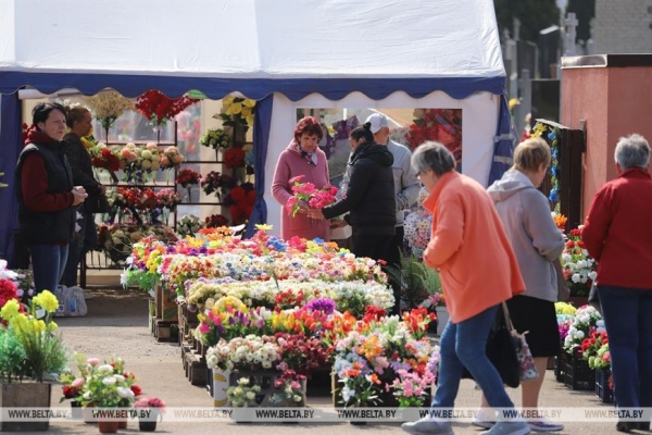 В Бресте православные верующие отмечают Радуницу