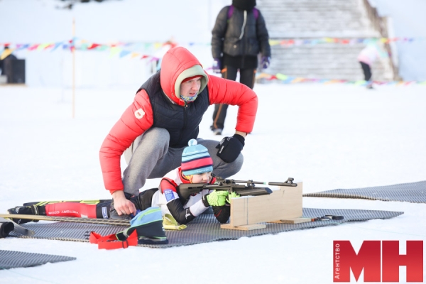 На лыжероллерной трассе в Веснянке стартовали соревнования по биатлону «Снежный снайпер» На лыжероллерной трассе в Веснянке стартовали соревнования по биатлону «Снежный снайпер»